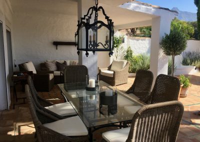 Dining table from Centro Plaza - Lunde & Nieto